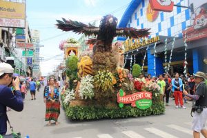 Phoenix Petroleum adds color to Kadayawan 2017