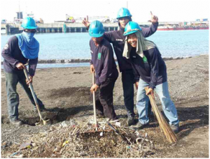 Phoenix employees, partners join international coastal cleanup day