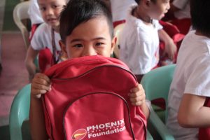 Phoenix Petroleum makes 4000 kids smile this Christmas