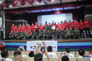 Phoenix Fuel Masters visit injured Marawi soldiers