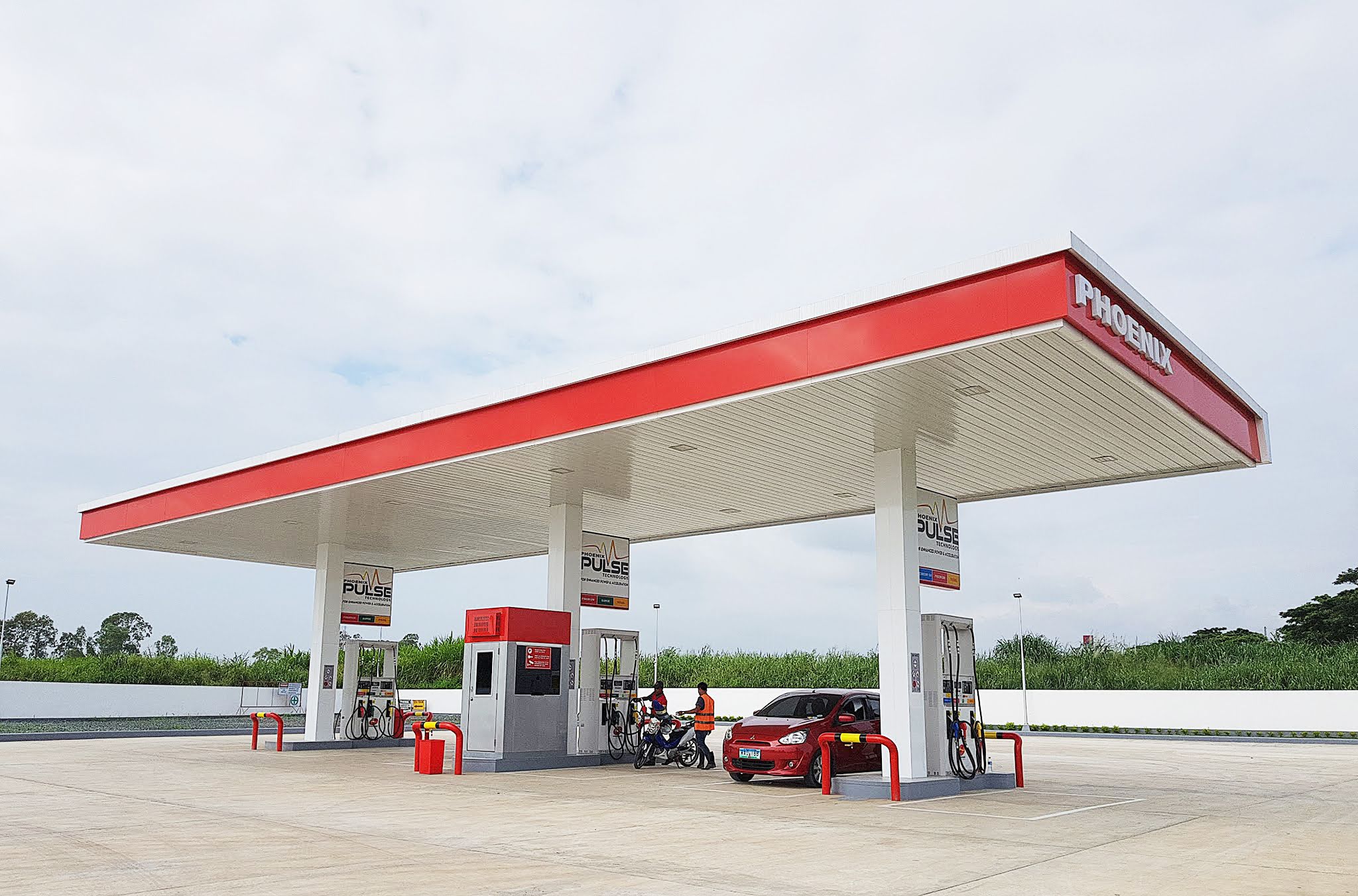 Phoenix Petroleum opens biggest station in South Metro