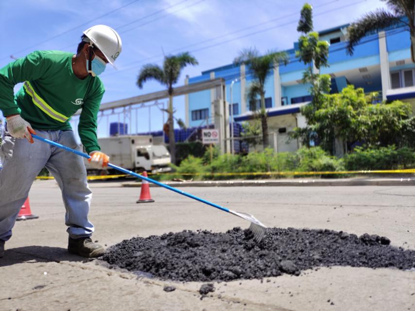 Phoenix Asphalt introduces DIY product for pothole problems