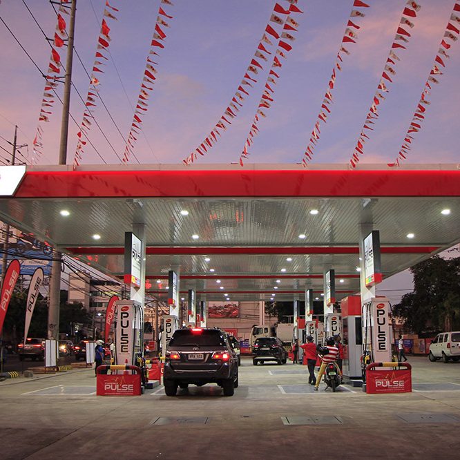 Phoenix Petroleum station in Banilad, Cebu